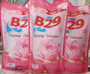 B 29 PEWANGI PAKAIAN 750 ML