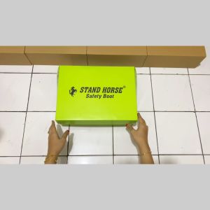 Sepatu Safety Zipper Resleting Kulit Asli Sepatu Septy Ujung Besi Safety Shoes Terbaru - Stand Horse, Full Rubber Outsole, Ukuran 36-43