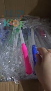 Đồ chơi gậy phép thuật gậy phát sáng cho bé vui chơi trung thu noel hóa trang halloween