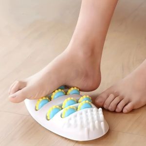 1-Pack Hypoallergenic Foot Massage Mat with Acupressure Kneading Design Non-Powered Plastic Reflexology Tool for Stress Re