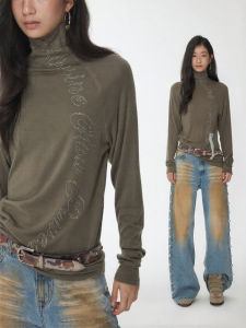 1JINN STUDIO | Diamond-studded Basic High-neck Raglan Sleeve Slimming Top