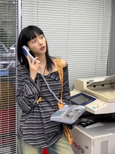 Loose Striped Long Sleeve T-Shirt Womens Shoulder Bared Base Shirt Lazy Style Spring Autumn New Arrival American Hot Girl