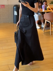 กระโปรงทรงเอเอวสูงสีดำ เอฟเฟกต์กระชับสัดส่วน กระโปรงทรงเอ ทรงเอ สไตล์เกาหลี สำหรับผู้หญิง ชุดทำงาน ฤดูใบไม้ร่วง 2024