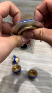 Nắp Bịt Cống Bằng Đồng Nguyên Khối Thoát Nước Ngăn Mùi Chống Côn Trùng Trong Nhà Vệ Sinh Nhà Tắm