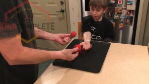 Alat Sulap Sponge Ball: Mainan Edukasi Anak