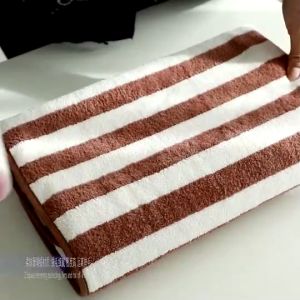 ผ้าเช็ดตัว นาโนลาย ริ้วเส้น 90x180 ซม แห้งเร็ว ดูดซับน้ำดี เช็ดผม ไม่มีขุยขน ไม่ระคายเคืองผิว อ่อนนู้เมื่อสัมผัส