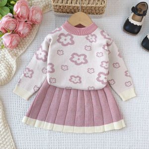 ชุดเสื้อผ้าใหม่หมีผู้นำสำหรับเด็กเสื้อกันหนาว2ชิ้นเสื้อและกระโปรงมีจีบเสื้อสวมหัวถักลายดอกไม้ลำลองเครื่องแต่งกายแฟชั่นสำหรับเด็กถัก3-7ปี