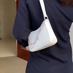 Quality Store High Quality PU Leather Fashionable Korean Bag for Ladies Women Luxury Crossbody Sling Bag Shoulder Bag Fashion Sling Cute Mini Messenger Chain Bag Mobile Phone Bag On Sale Today