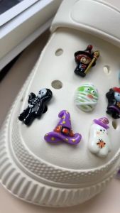 Bộ 16 Sticker Charm 3D chủ đề Cương thi haloween DIY Mayto gắn Dép Cross Dép Sục Cá Sấu JB-237