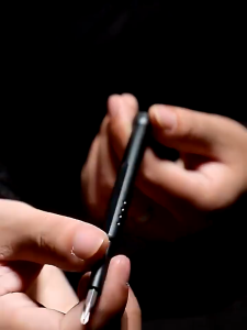 ชุดไขควง 24IN1ชุดไขควงอเนกประสงค์ ชุดไขควงแม่เหล็ก วัสดุเหล็กอัลลอยด์ หัวไขควง ชุดไขควงแม่นยํา ชุดไขควงแม่เหล็กรวม พร้อมกล่องเก็บเรียบร้อย สําหรับซ่อมแซมโทรศัพท์มือถือ、คอมพิวเตอร์、กล้องวิดีโอ、แว่นตาและอื่น