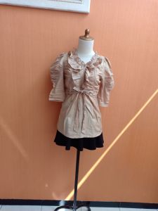 atassn kemeja wanita cream S M cewek lengan pendek puff MEWAH dada rempel cute blouse