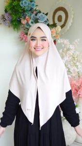 JILBAB SEGITIGA INSTAN OVAL JERSEY SUPER HIJAB INSTAN TERBARU KERUDUNG PASMINA INSTAN JERSEY