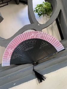 พัดกระดาษปีกแค่แบบโบราณสำหรับเต้นรำของผู้หญิง พัดกระดาษปีกแบบญี่ปุ่น พัดกระดาษปีกแบบทำจากไผ่ พัดกระดาษปีกแบบพับได้ สำหรับผู้ชายและผู้หญิง