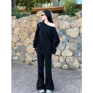 SUSHOUWANGE | Fashionable Lazy Style Shoulder Skew Womens Long Sleeve Top