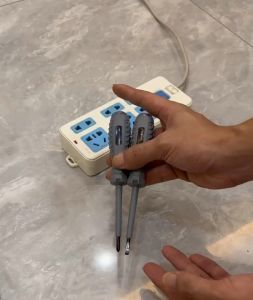 Bút thử điện thông minh thế hệ mới 02 với 2 đèn xanh đỏ tua vít từ tính kiểm tra dây điện đứt ngầm đo thông mạch (M886)