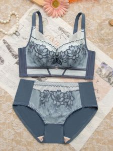 Wireless Bra And Panty Set for Women Adjustable Gathered Anti-Sagging No Steel Ring Lace Edge mid Waist Triangle Panty