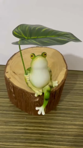 Tượng ếch xanh nhựa che lá môn12x28x8cm | Trang trí bể cá sân vườn tiểu cảnh