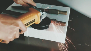 DeWALT Portable Angle Grinder 800W 100mm Diameter Electric Multifunctional Household