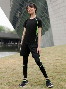 ชุดออกกําลังกายสําหรับเด็กแบบแห้งเร็ว: แขนสั้นรัดรูปประเภทตัวดูดซับความชื้นระบายอากาศได้ยืดหยุ่นเป็นพิเศษสําหรับการวิ่งบาสเก็ตบอลและสเก็ตลีลา