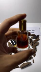 Minyak Gaharu dan Parfum Gaharu Super Kalimantan