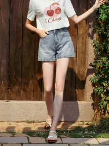 XIANGYING | Slimming & Hip-covering Cotton Denim Shorts A-line