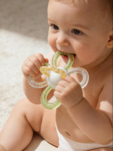 KUB | Biteable Silicone Rattle 0-1 Year