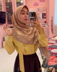 HELIVA ALEYNA Sepatu Slip On Kerja Sol 1cm Wanita HV2688