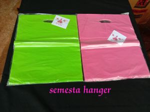 kantong tenteng olshop ukuran 30x38 oval polos
