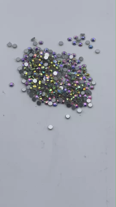 เพชรคริสตัลก้นตัด ขนาด SS8 (2.4มิลลิเมตร ) จำนวน 1440 เม็ดต่อห่อ Flat back crystal งานเครื่องประดับ