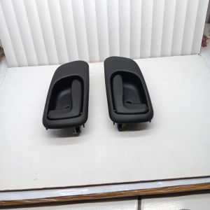 Handle pintu dalam dyna saurus hino dutro