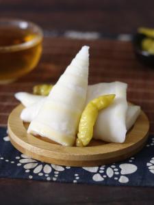 Hand-Peeled  Young Bamboo Shoots Spicy Pickled Tasty Snack Crispy Szechuan Peppercorn Snack Small Delicious Treat