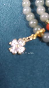 Vòng tay 108 hạt đá Cẩm Thạch dầu size hạt 5.3 li phối charm hoa 4 cánh đính đá ngọc jasper bánh xe sang trọng | Hoa Minh Gem