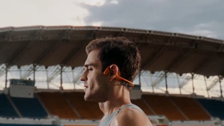 Shokz OPENRUN PRO 2 หูฟังออกกำลังกาย หูฟังไร้สาย คุณภาพเสียงระดับพรีเมี่ยม กันน้ำมาตรฐาน IP55 ประกันศูนย์ไทย 2 ปี