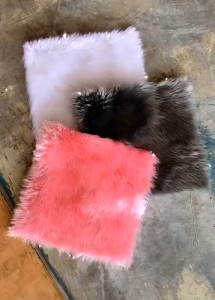 Karpet Bulu Korea Putih Ukuran 30x40cm Untuk Display Nailart