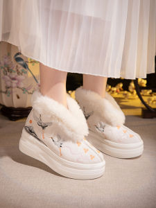 Womens Hanfu Boots Winter New Style Thick Bottom Embroidered Fleece Short Boots Match Ancient Costume Student Embroidered Cotton Boots