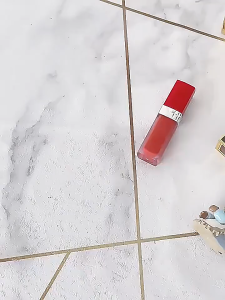 ที่เก็บกุญแจและเครื่องประดับ ช่วยให้โต๊ะแต่งตัวเป็นระเบียบ