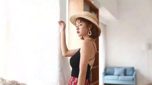 Tanktop Bra Atasan Wanita Motif Polos / Tangtop Cup Busa Tali Silang Belakang Tanpa Kawat SE P641