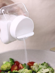 Seasoning Bottle Spice Powder Sprinkler Sugar Flavor Salt Jar Kitchen Storage Container for Barbecue And Cooking Accessories