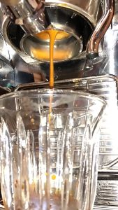 ด้ามกาแฟสเตนเลส 58 มม Portafilter stainless ด้ามกาแฟสเตนเลส ด้ามจับไม้ ไม่มีฐานกรอง 🎯มีพร้อมส่ง🎯