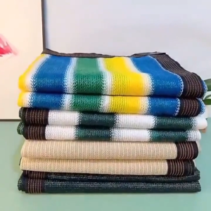 ตาข่ายกรองแสง ตาข่ายกันแดด ตาข่ายป้องกันรังสียูวี อัตราการแรเงา 99% เมตร สามารถตัดได้ ป้องกันการเสื่อมสภาพจากแสงแดดและใช้งานได้นาน สแลนบังแดด ตาข่ายบังแดด แสลนกรองแสง สแลนกรองแสง กันแดด กันสาดบังแดดฝน ผ้ากันแดด แสลมกันแดด บังแดด แผ่นกันแดด sun shade