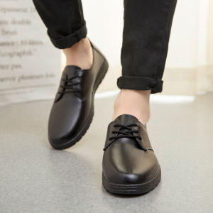 Mens Spring Work Shoes Slip-Resistant Waterproof Oil-Resistant Kitchen Shoes Soft Bottom Wear-Resistant Chef Shoes for Office