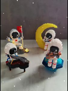 OKEYBELI Mainan Blok Astronot / Mainan Bongkar Pasang Mini Blok Mainan Edukasi Anak N10