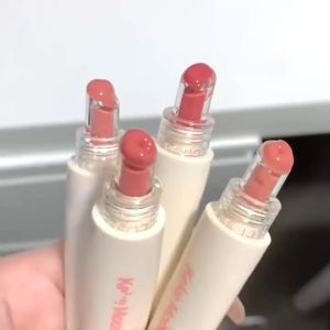 ลิปสติก ลิปกลอส เพิ่มความชู่มชื้น กันน้ํา ติดทนนาน ลิปบาลม คริสตัล ให้ความชู่มชื้น ติดทนนาน เนื้อนูม น้ําหนักเบา A732 ราคาที่สุด