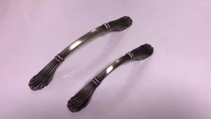 [OKLIFE. SG]Pull For Wardrobe Cupboard Pemegang Zinc Alloy Solid Classic Cabinet Handle Antique Handle European Handles