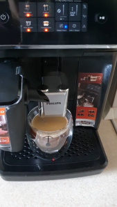 Máy pha cà phê hoàn toàn tự động Philips Series 2300: EP2330/10 - EP2331/10 - EP2334/10 màn hình cảm ứng tự động làm sạch Công suất 1500W