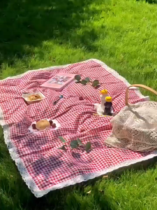 Tablecloth Thickened picnic blanket portable lace blanket travel outdoor camping beach mat