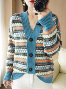 เสื้อคาร์ดิแกนถักแขนยาวทรงหลวม ทรงสั้น ลายทาง อบอุ่น สำหรับผู้หญิง ฤดูใบไม้ร่วง 2025 เสื้อคลุมกันหนาวแบบสวมหัว