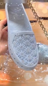 READY STOCK ELynA Super Soft Rubber Jelly Shoes Non Slip Women Flat Kasut Perempuan Bunny Jelly Shoes Kasut Tapak Rata Wanita Kasut Getah Perempuan Kasut Wanita