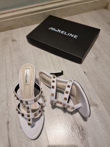 Heels Jepit Stude RS3040