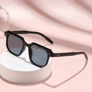 JN IMPRESSION Retro Rice Nail Square Fashion Trend Street Shooting Sunglasses Anti-ultraviolet Catwalk Small Frame Sunglasses